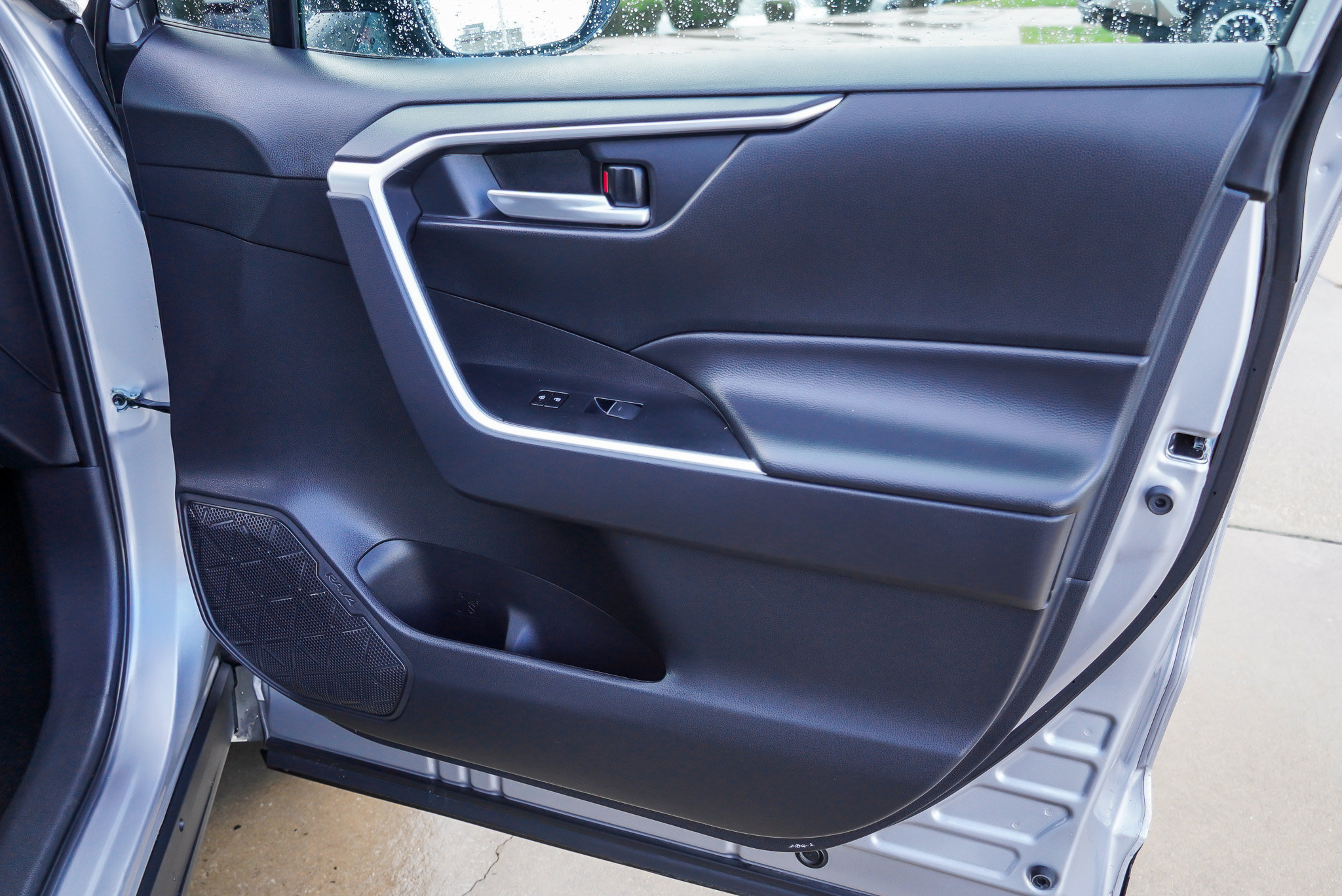 Certified 2024 Toyota RAV4 SE AWD/4WD image 27