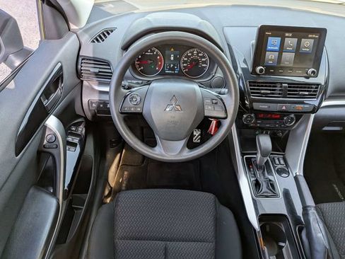 Used 2022 Mitsubishi Eclipse Cross LE FWD image 16
