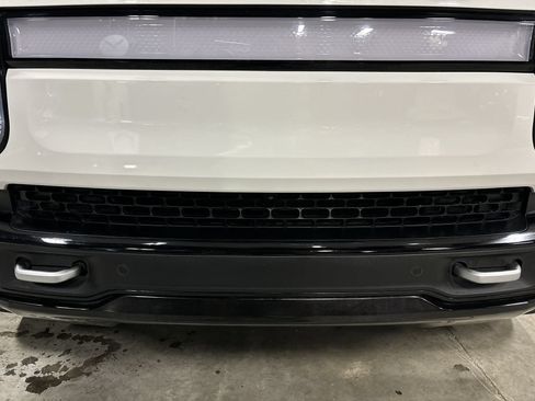 Used 2024 Rivian R1S Adventure AWD/4WD image 31