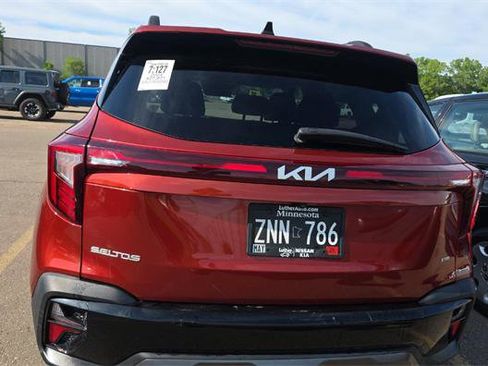 Used 2024 Kia Seltos X-Line AWD/4WD image 5