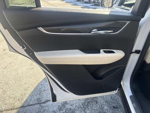 Used 2021 Cadillac XT6 Sport image 19