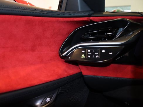 Certified 2022 Ferrari SF90 Spider image 76