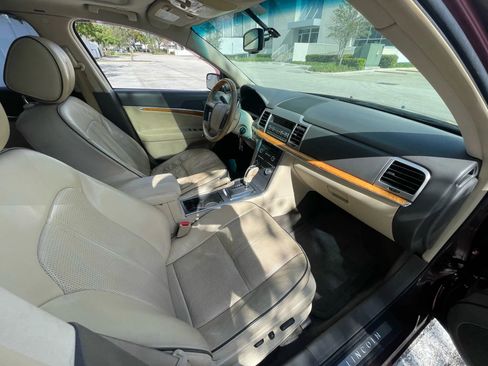 Used 2011 Lincoln MKZ Hybrid Sedan 4D image 28