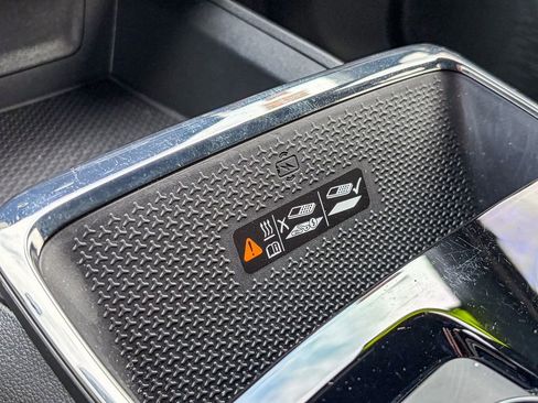 Used 2025 Chevrolet Equinox RS w/ Safety and Technology Package image 33