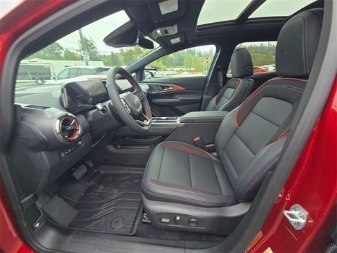 New 2025 Chevrolet Equinox EV RS image 17