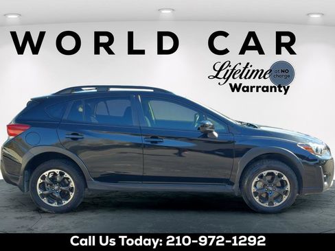 Used 2023 Subaru Crosstrek 2.0i Premium image 8