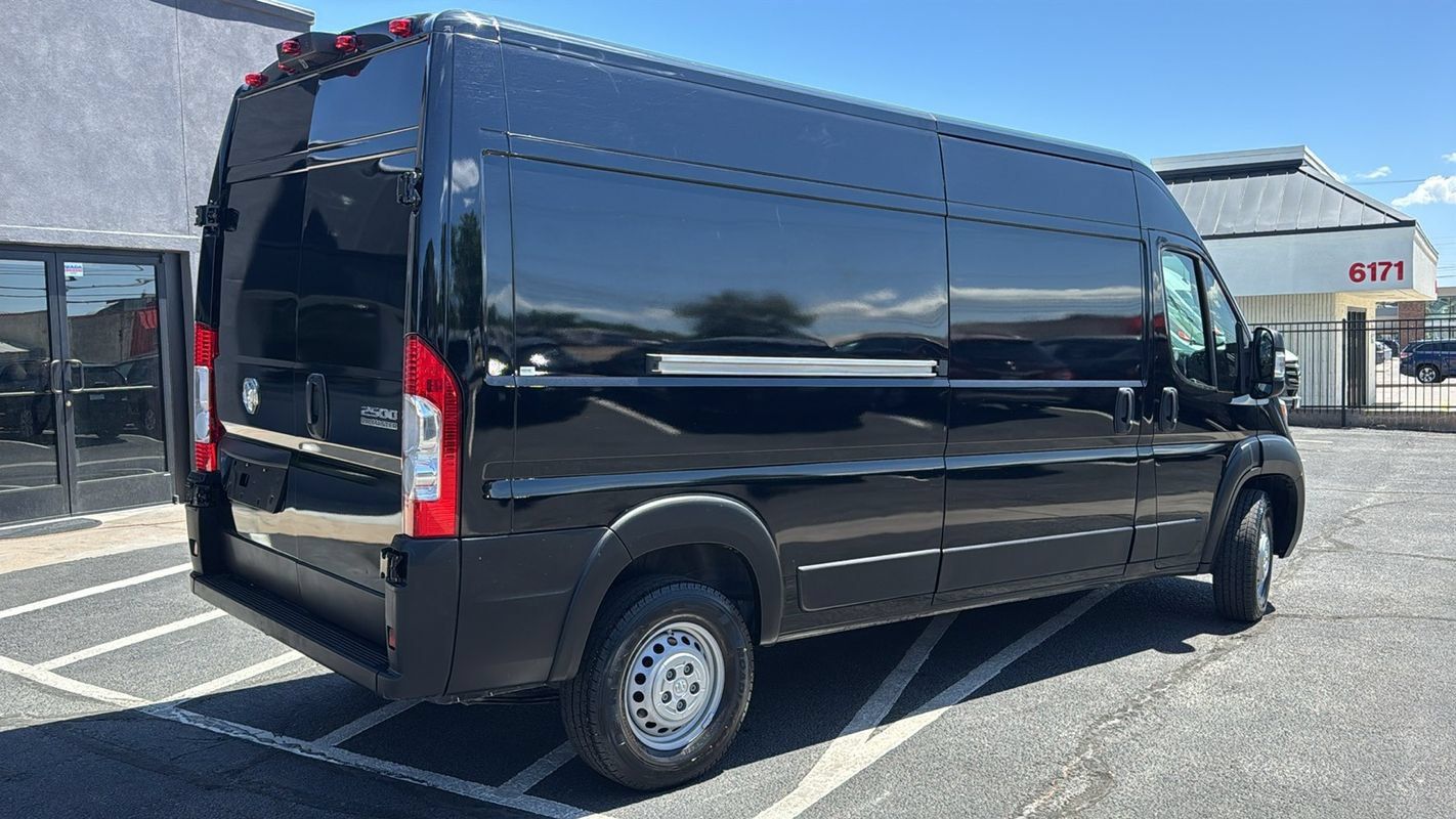 Used 2025 RAM ProMaster 2500 FWD image 3