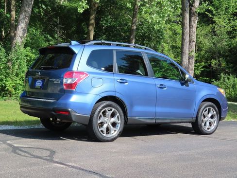 Used 2016 Subaru Forester 2.5i Touring w/ Popular Package #2 AWD/4WD image 3