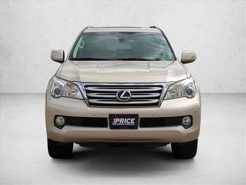 Used 2011 Lexus GX 460 w/ Comfort Plus Pkg image 2