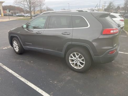 Used 2014 Jeep Cherokee Latitude w/ Comfort/Convenience Group image 3