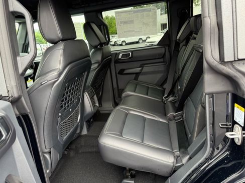 New 2025 Ford Bronco Badlands AWD/4WD image 14