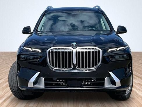 Used 2023 BMW X7 xDrive40i AWD/4WD image 3