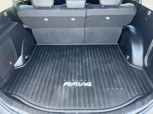 Used 2015 Toyota RAV4 Limited w/ Technology Package AWD/4WD image 19