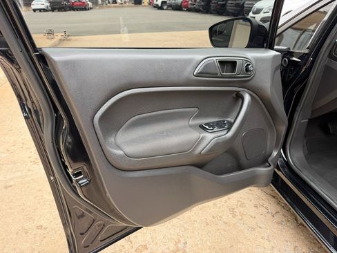 Used 2019 Ford Fiesta SE w/ Cold Weather Package FWD image 11