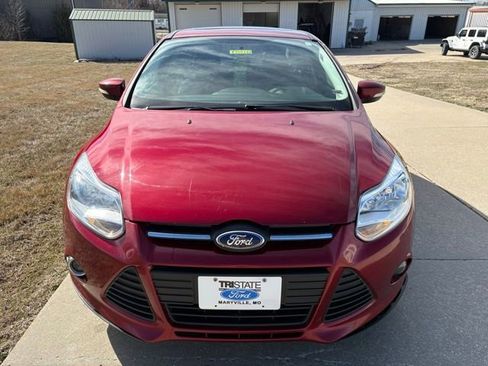 Used 2014 Ford Focus SE w/ Equipment Group 201A FWD image 2