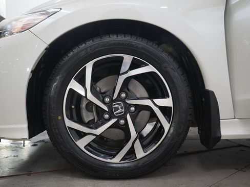 Used 2016 Honda CR-Z EX image 25