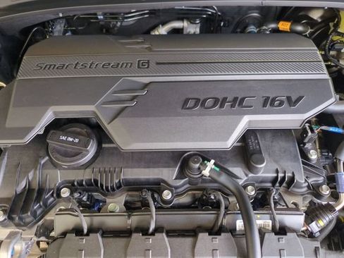 Certified 2026 Hyundai Elantra SE FWD image 20
