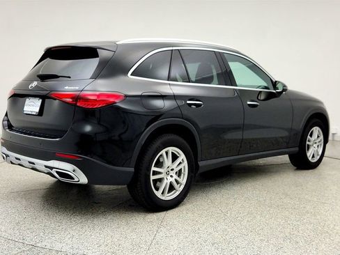 Used 2025 Mercedes-Benz GLC 300 4MATIC image 5