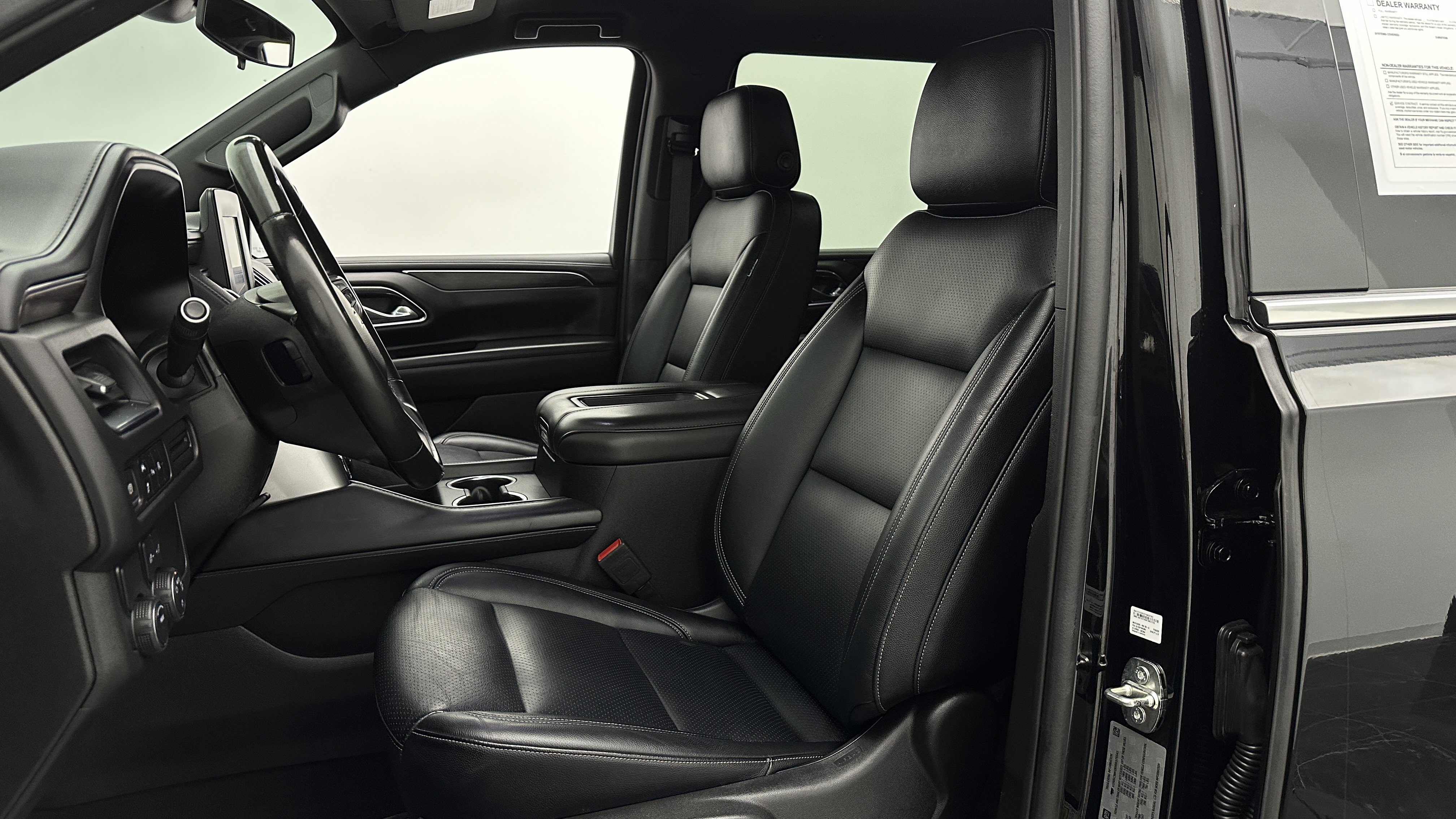 Used 2024 Chevrolet Tahoe LS RWD image 15