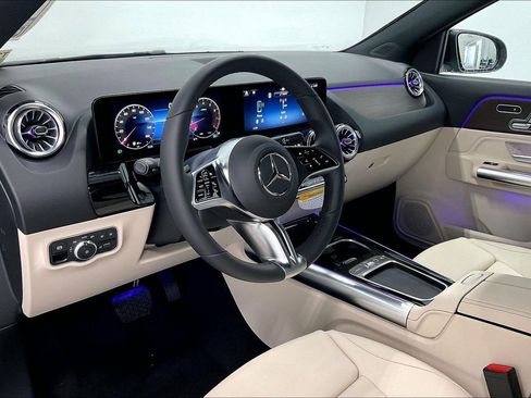 New 2026 Mercedes-Benz GLA 250 GLA 250 image 8