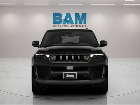 New 2026 Jeep Grand Cherokee Altitude AWD/4WD image 15