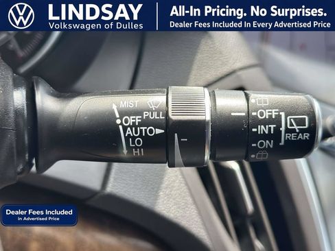 Used 2017 Acura MDX SH-AWD w/ Advance Package image 25