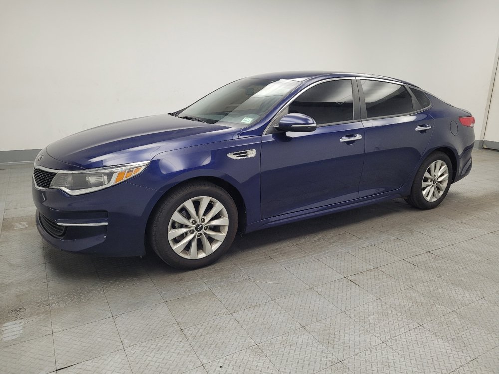 Used 2018 Kia Optima LX w/ 17" Alloy Wheels Package FWD image 2