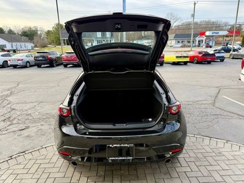 Used 2025 MAZDA MAZDA3 Hatchback w/Premium Plus Pkg image 13