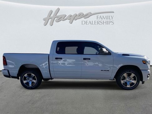 New 2026 RAM 1500 Express image 3