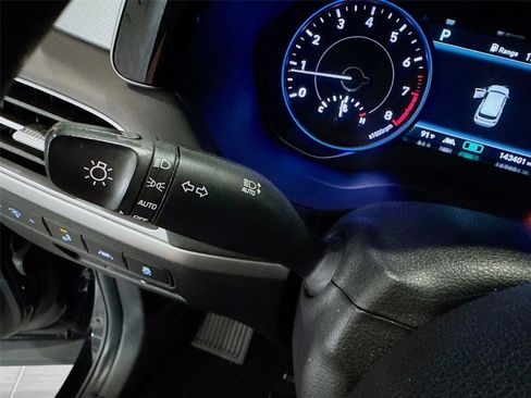 Used 2022 Hyundai Palisade SEL w/ Premium Package FWD image 5