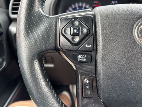 Used 2016 Toyota 4Runner Trail AWD/4WD image 19