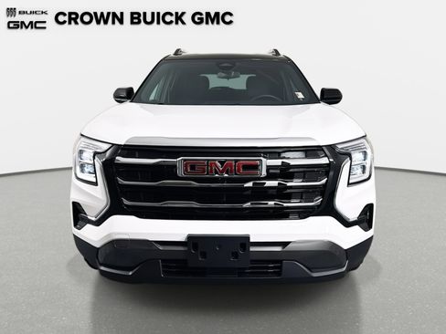 Used 2026 GMC Terrain Elevation w/ Elevation Premium Package image 2