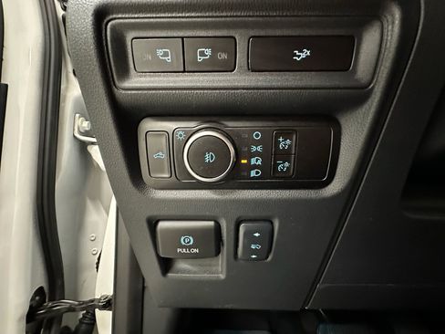 Used 2024 Ford F150 Lariat AWD/4WD image 27