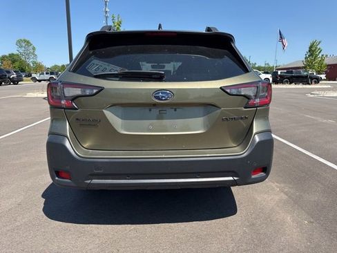 Used 2025 Subaru Outback Onyx Edition AWD/4WD image 4