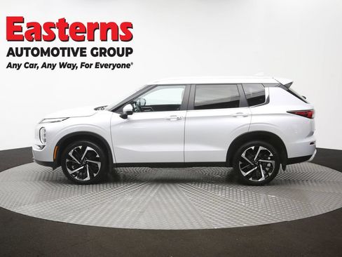 Used 2024 Mitsubishi Outlander SE AWD/4WD image 59
