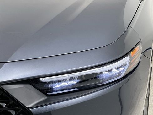 Certified 2025 Honda Accord SE image 21