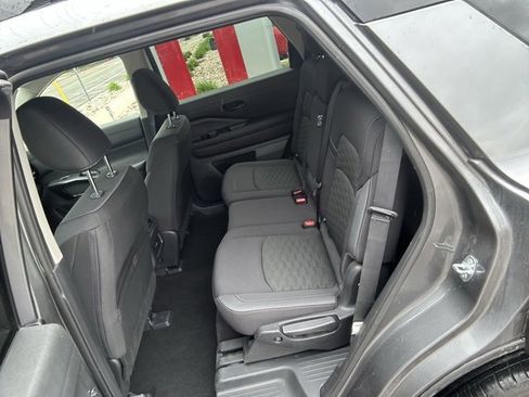 Certified 2024 Nissan Pathfinder SV image 8