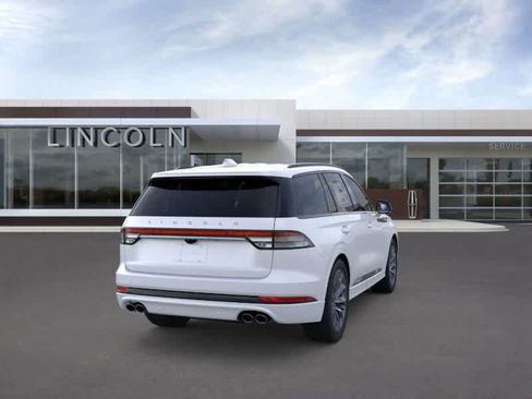 New 2025 Lincoln Aviator Premiere w/ Jet Appearance Package image 8