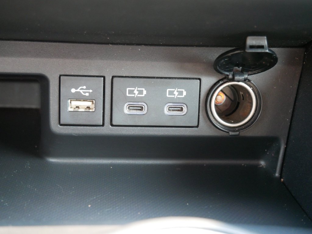 Used 2023 Toyota Highlander XSE AWD/4WD image 19