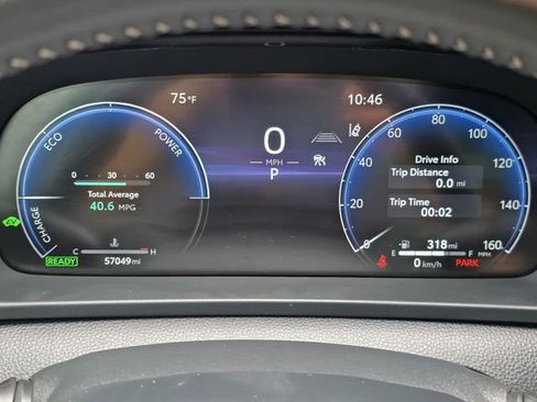 Used 2024 Toyota Crown AWD/4WD image 13