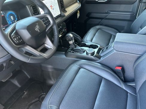 New 2026 Ford Bronco Badlands w/ Sasquatch Package AWD/4WD image 10