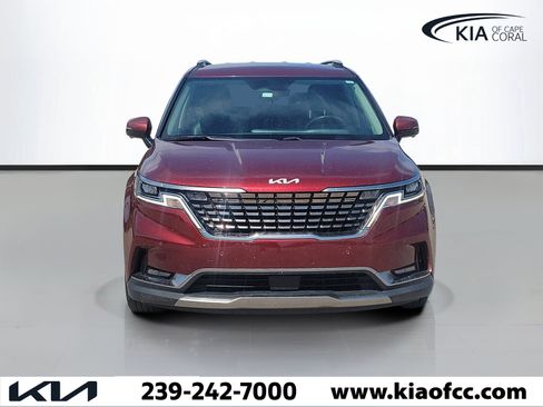 Certified 2023 Kia Carnival SX FWD image 2