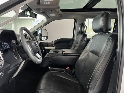 Used 2017 Ford F350 Lariat AWD/4WD image 12