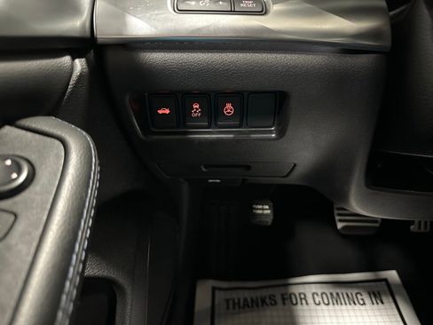 Used 2017 Nissan Maxima SR w/ Midnight Edition image 17