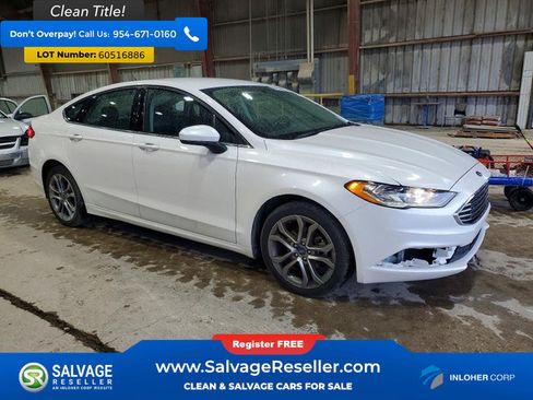 Used 2017 Ford Fusion SE w/ Equipment Group 201A FWD image 5