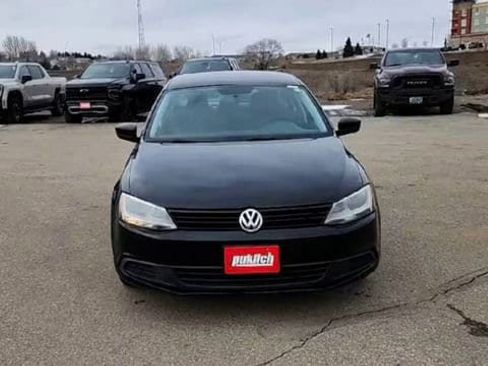 Used 2011 Volkswagen Jetta S image 3
