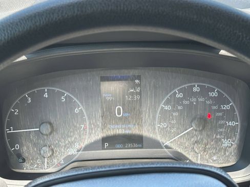 Used 2025 Toyota Corolla LE FWD image 38