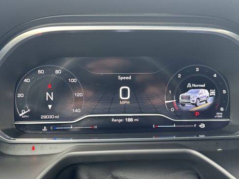 Used 2023 GMC Yukon SLE w/ Gmc Pro Safety Plus Package image 11