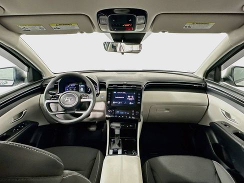 Used 2024 Hyundai Tucson SEL FWD image 3