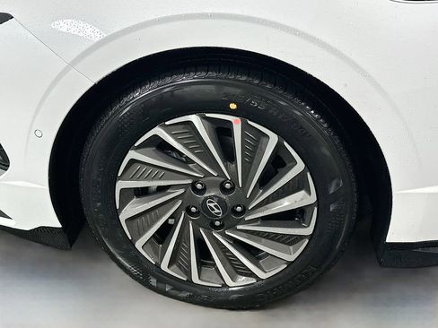 New 2026 Hyundai Sonata Limited image 23
